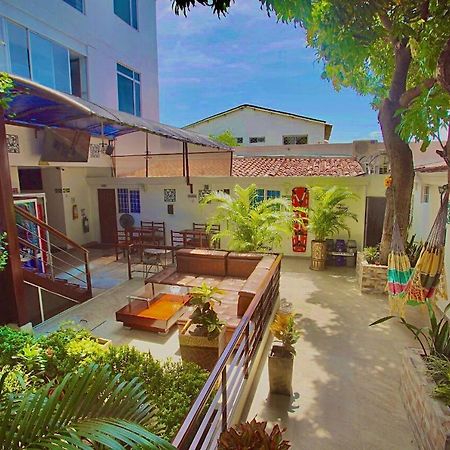 Hotel Ucla Center فاليدوبار المظهر الخارجي الصورة
