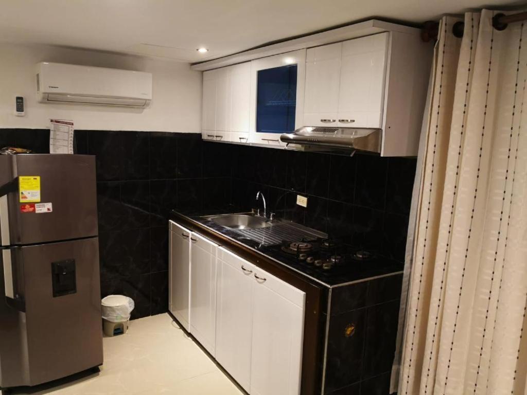 Hotel Ucla Center فاليدوبار المظهر الخارجي الصورة